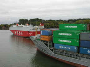 Foto: Weser Highway und Planet V Foto: Weser Highway und Planet V